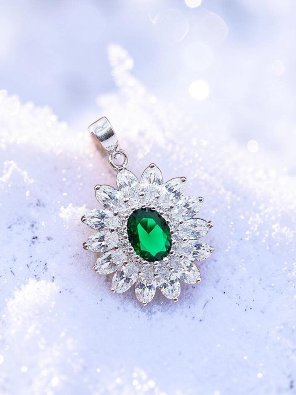 1CT Emerald Quartz & White Topaz 925 Sterling Silver Pendant
